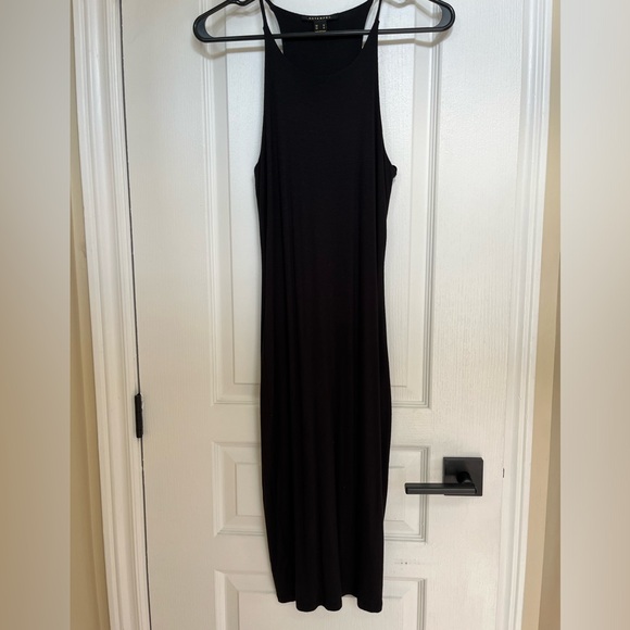 Revamped curve hugging dress-Soft stretchy material-size M US, Halter neckline - Picture 2 of 5